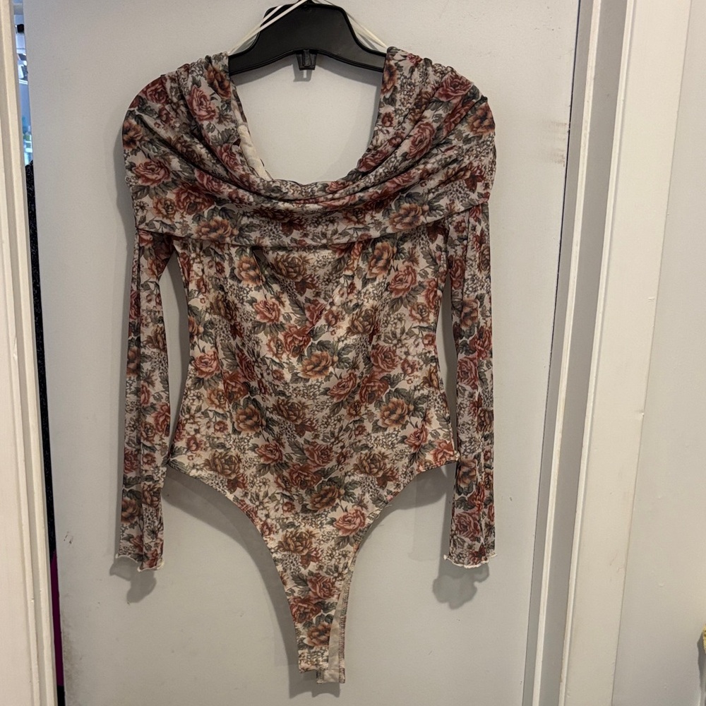 Vici Floral Blouse in Earth Tones